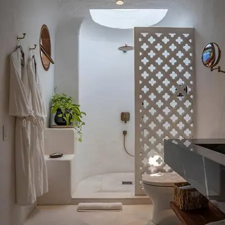 Luxury Tropical In Historic *
